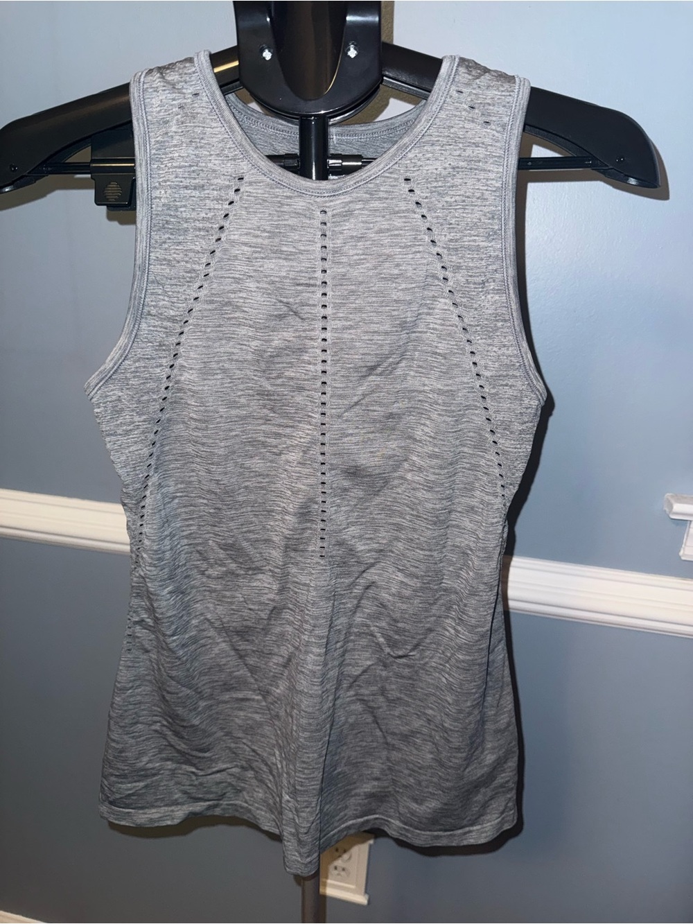 Athleta Gray Heather Seamless Ventilated Workout Tank XS